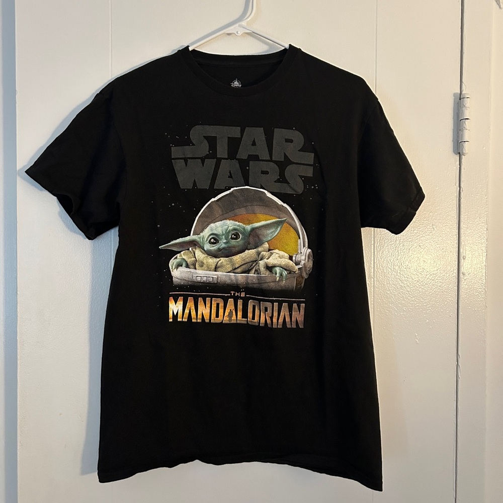 Disney Star Wars The Mandalorian Black Tshirt Baby Yoda Grogu Walt Disney World‎